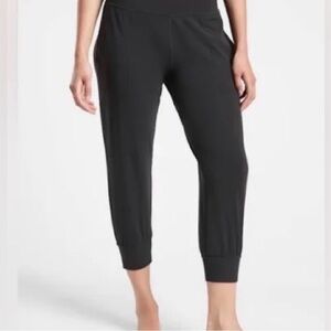 Athleta Women’s Salutation Crop Jogger Leggings - 1X Black